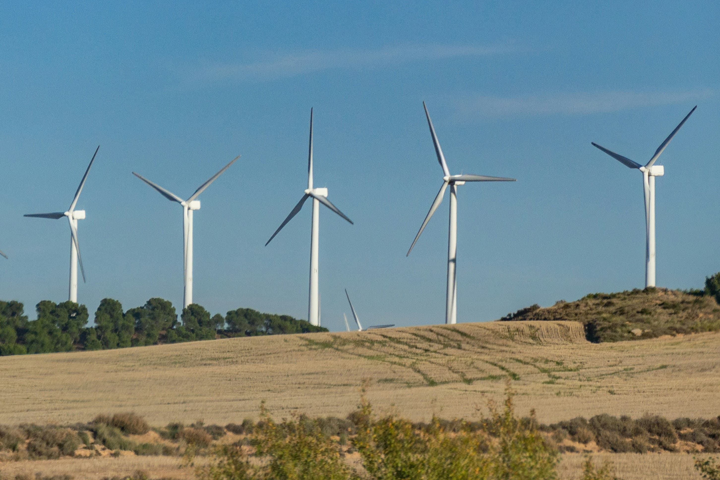 Grøn Energi » Spar Penge med Vedvarende Energiløsninger